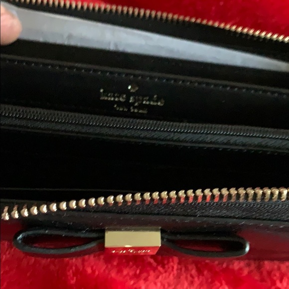 Kate Spade renny drive black zip around wallet - Picture 3 of 7